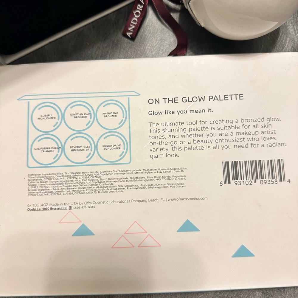 ofra on the glow highlighting and bronzing palette